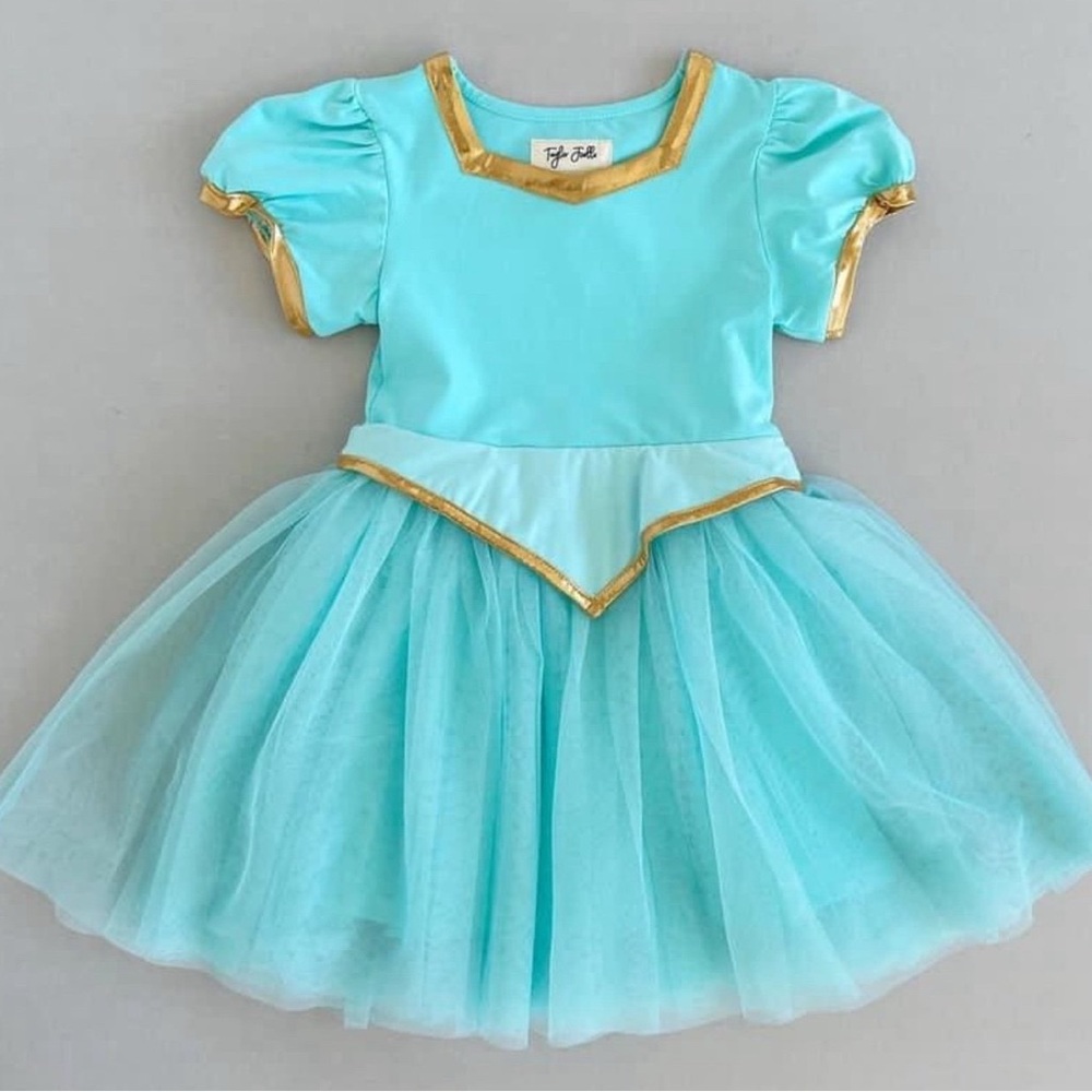 Taylor Joelle Jasmine Dress